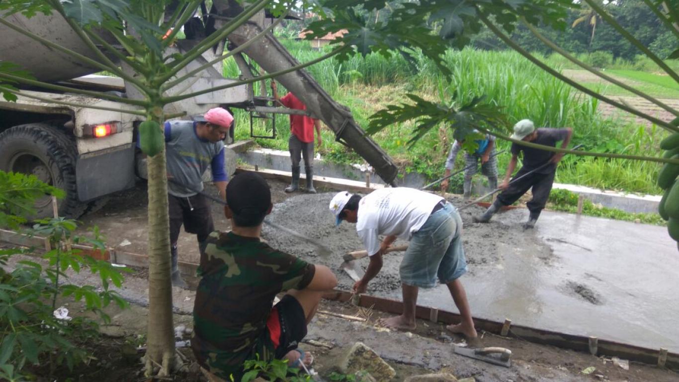 Pembangunan Jalan Usaha Tani (JUT), untuk Menunjang Kegiatan Gapoktan Desa Pleret